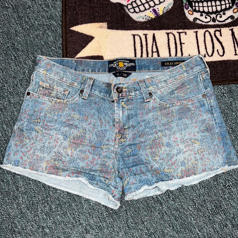 Lucky brand shorts floral design jean denim 6 / 28 medium summer